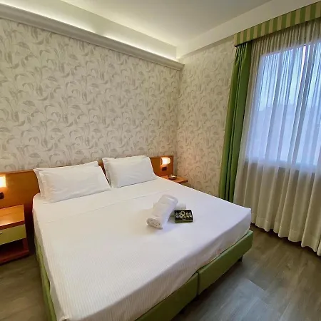 Embassy Hotel 3*