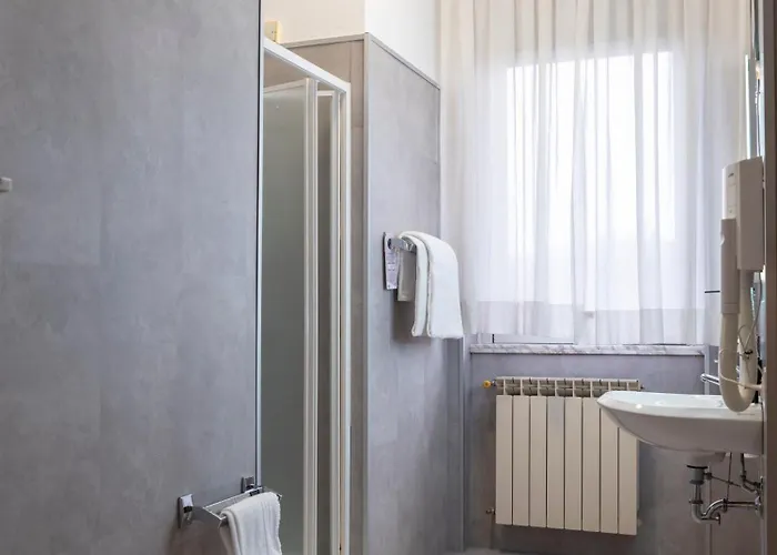 Szálloda Embassy 3*