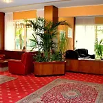 Embassy 3*