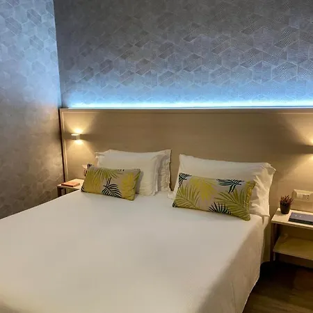 Embassy Hotel Pero