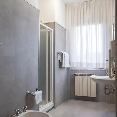 Szálloda Embassy 3*
