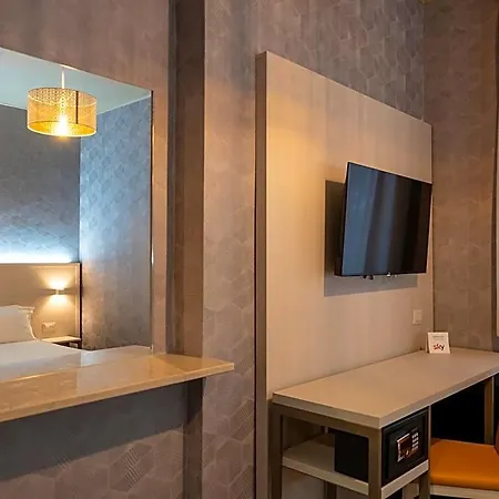 Embassy 3*