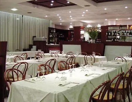 Hotel Embassy 3*