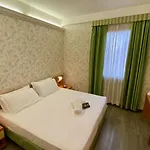 Embassy 3*