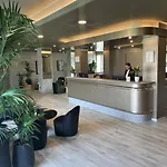 Embassy 3*