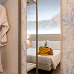 Embassy Hotel 3*