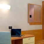 Hotel Embassy 3*