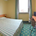 Hotel Embassy 3*